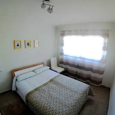 Three Bedroom Goleta * Torrevieja