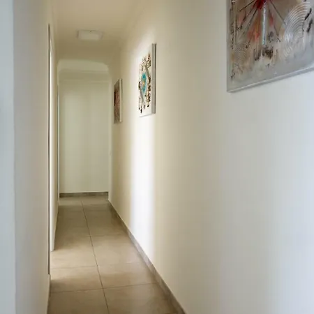 Three Bedroom Goleta Apartamento Torrevieja