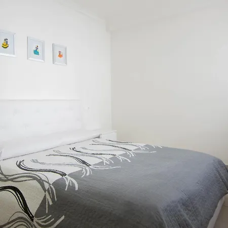 Three Bedroom Goleta Apartamento Torrevieja